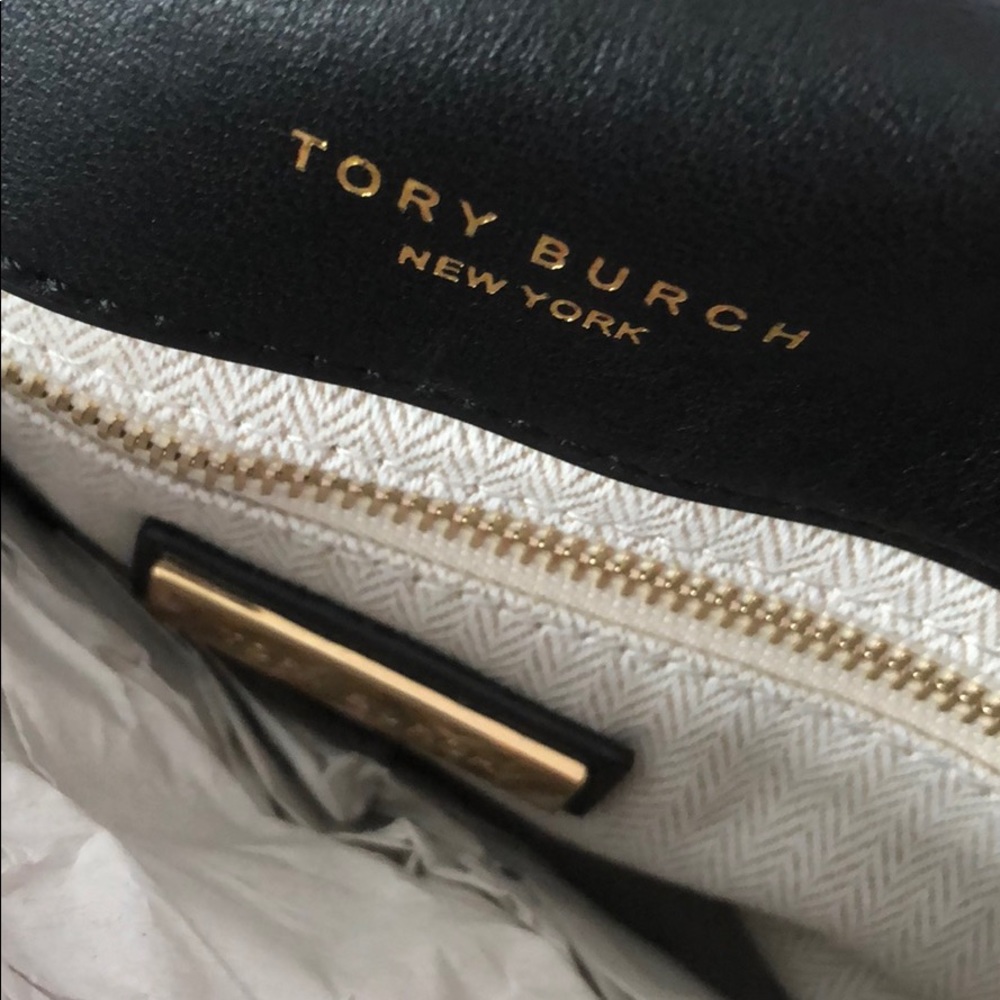 Not Tory Burch Kira Chevron convertible bag - Picture 7 of 7